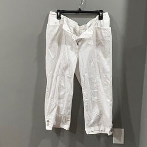 Women’s white capris